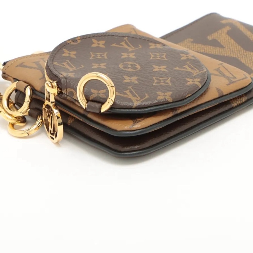 Louis Vuitton Reverse Monogram Giant Trio Pouch M68756 - Picture 4 of 9